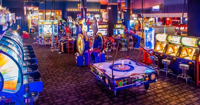 Learn the entire history of Dave and Buster's.