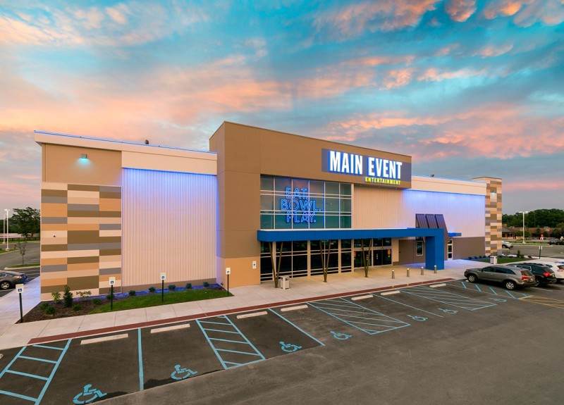 Main Event Entertainment Exterior