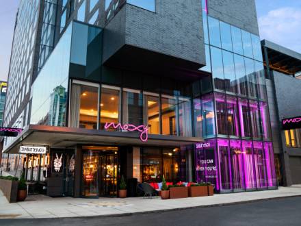 Moxy Entrance