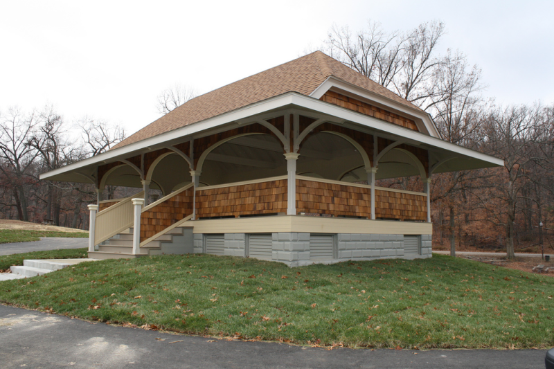 Iroquois Park Official Travel Source