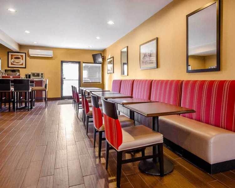 Comfort Suites East Gotolouisville Com Official Travel Source