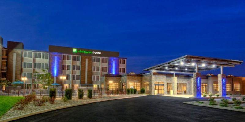 Holiday Inn Express Louisville Airport Expo Center : 0 Official Travel Source