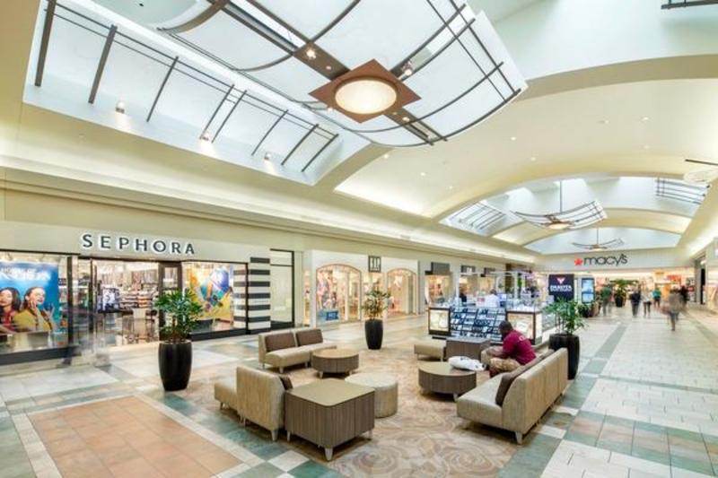 Oxmoor mall discount shoe stores