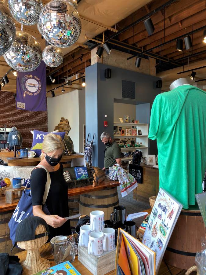 Louisville’s Holiday Gift Shop Hop Official Travel