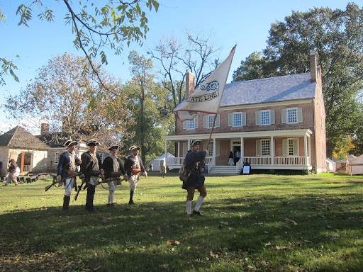 Revolutionary War reenactors at Locust Grove