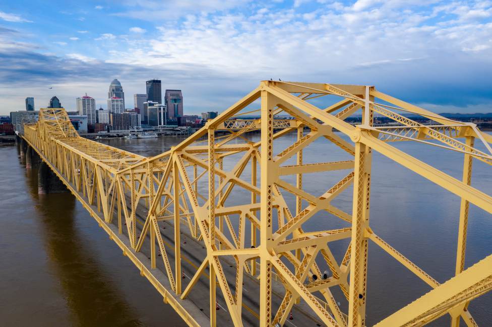 Louisville Gains New Nonstop Air Service to San Francisco Louisville Gains New Nonstop Air Service to San Francisco