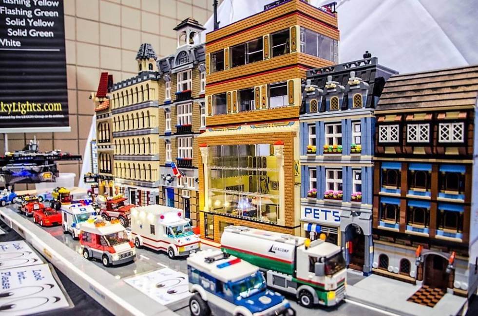 LEGO Convention Returns to Louisville