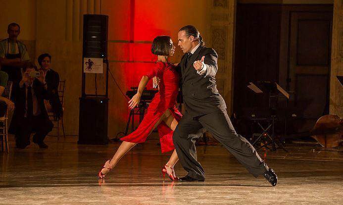 Let Loose and Learn to Tango in Louisville this Summer