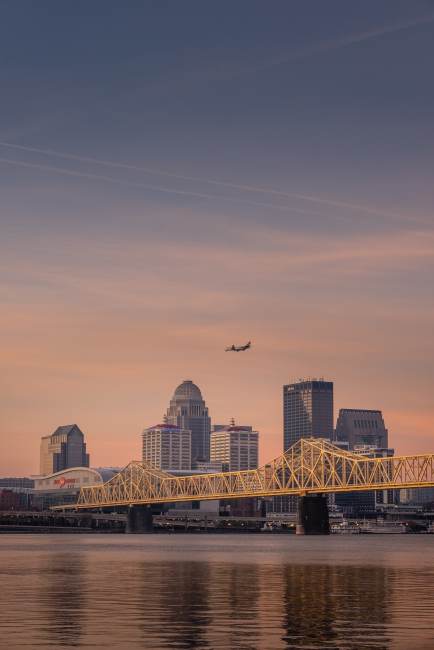 New Flight Offers Nonstop From Bourbon City to Music City